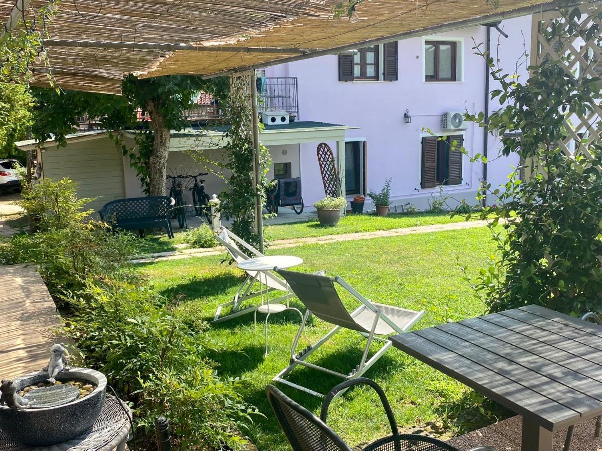 La Casa Di Campagna Sul Garda Puegnago Exteriör bild