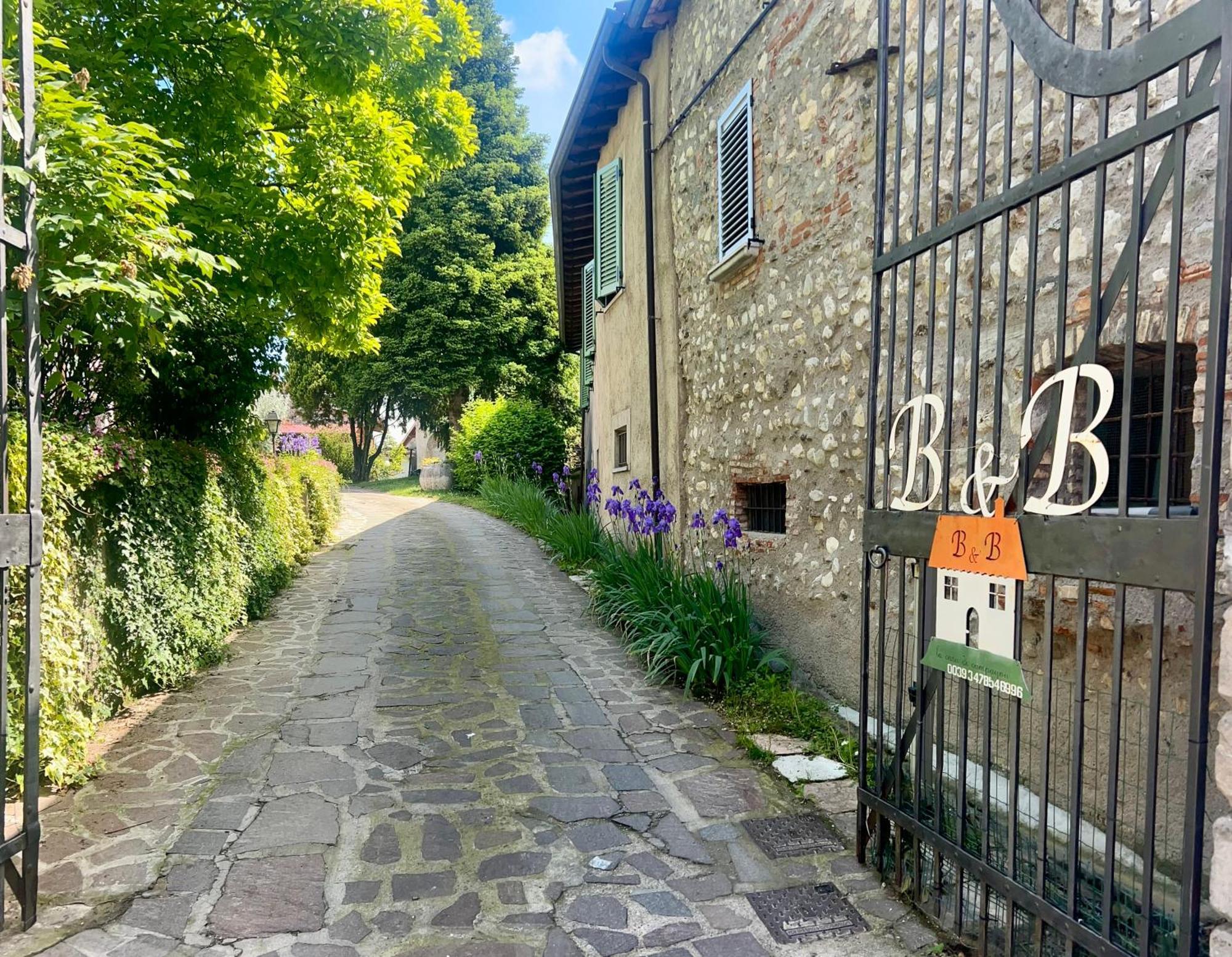 La Casa Di Campagna Sul Garda Puegnago Exteriör bild